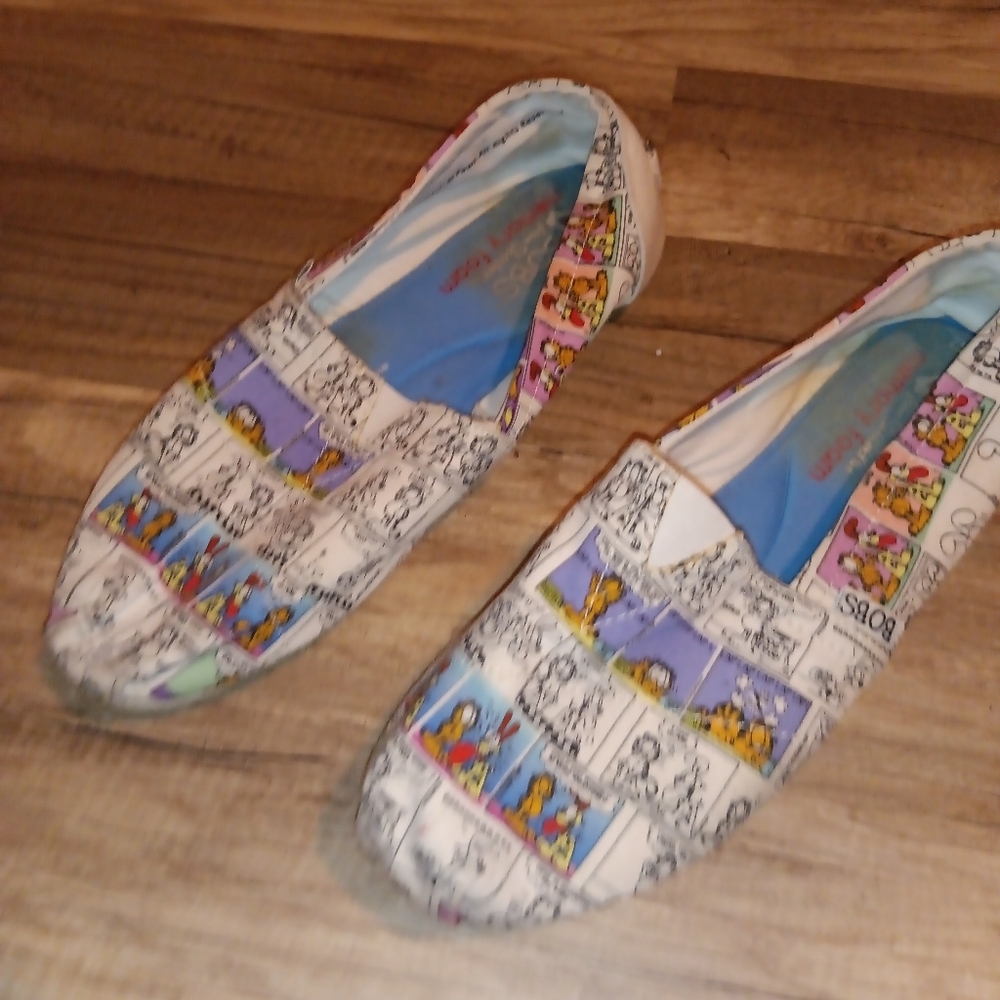 Bob's Garfield slip ons